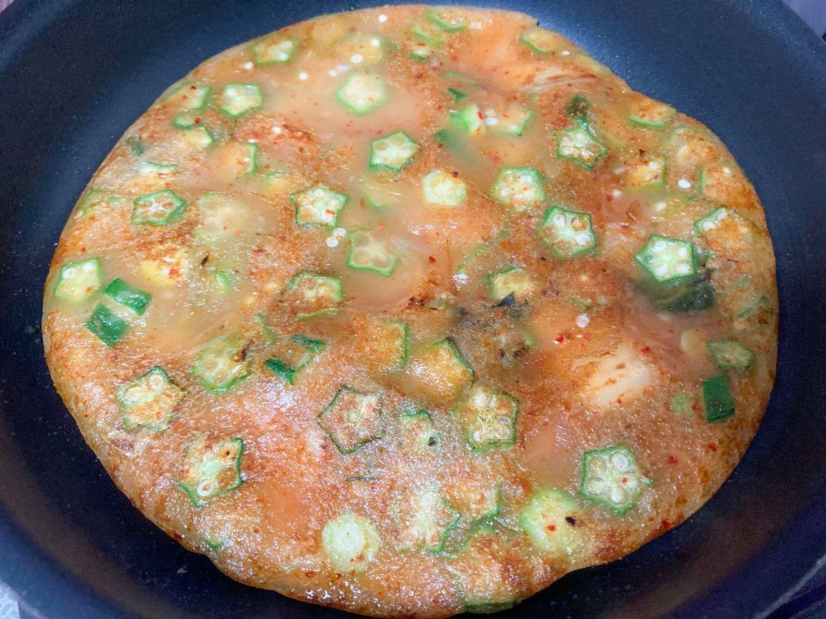 オクラチヂミの焼き上がり写真