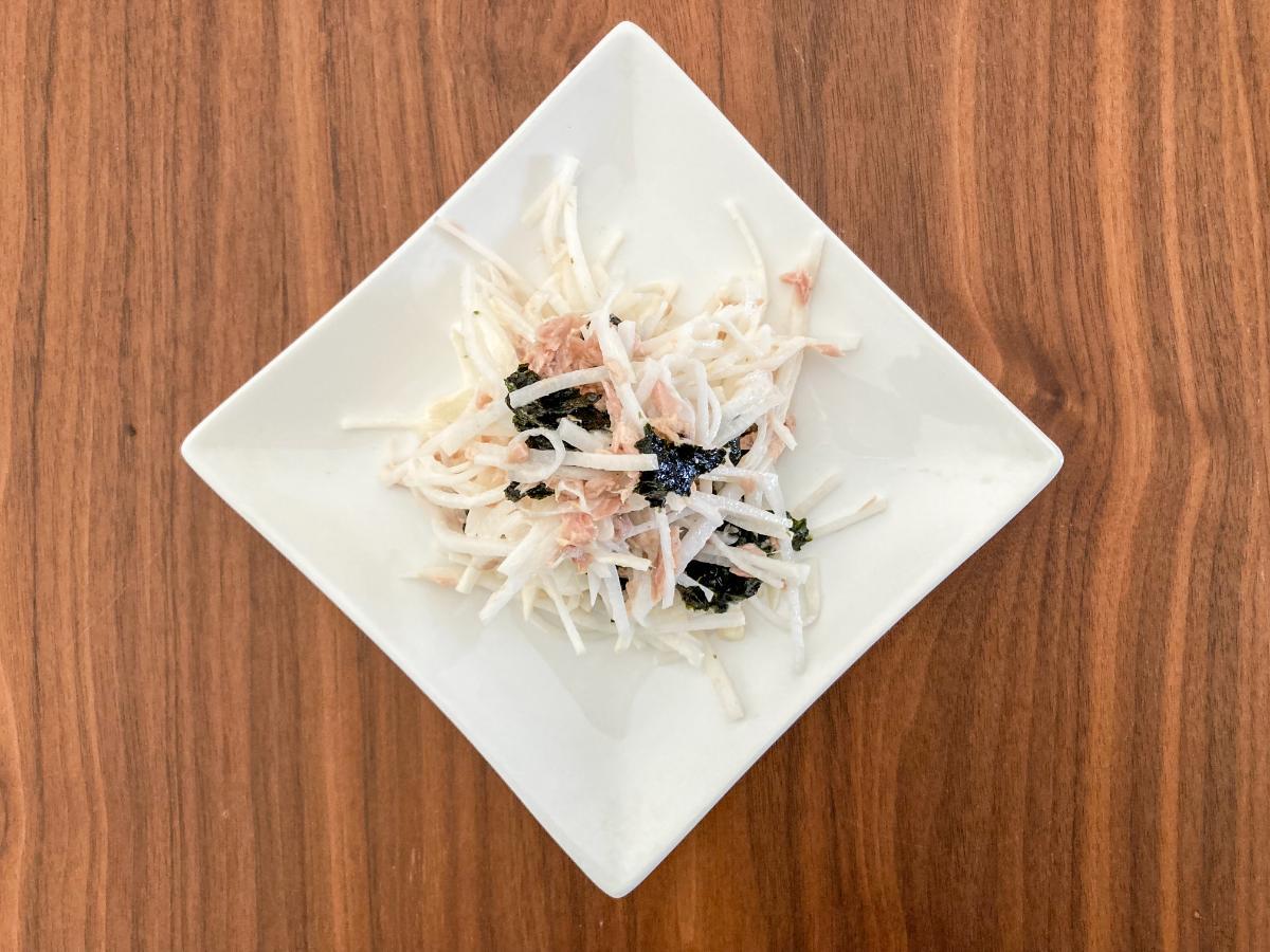 完成した大根とツナ缶の海苔和え