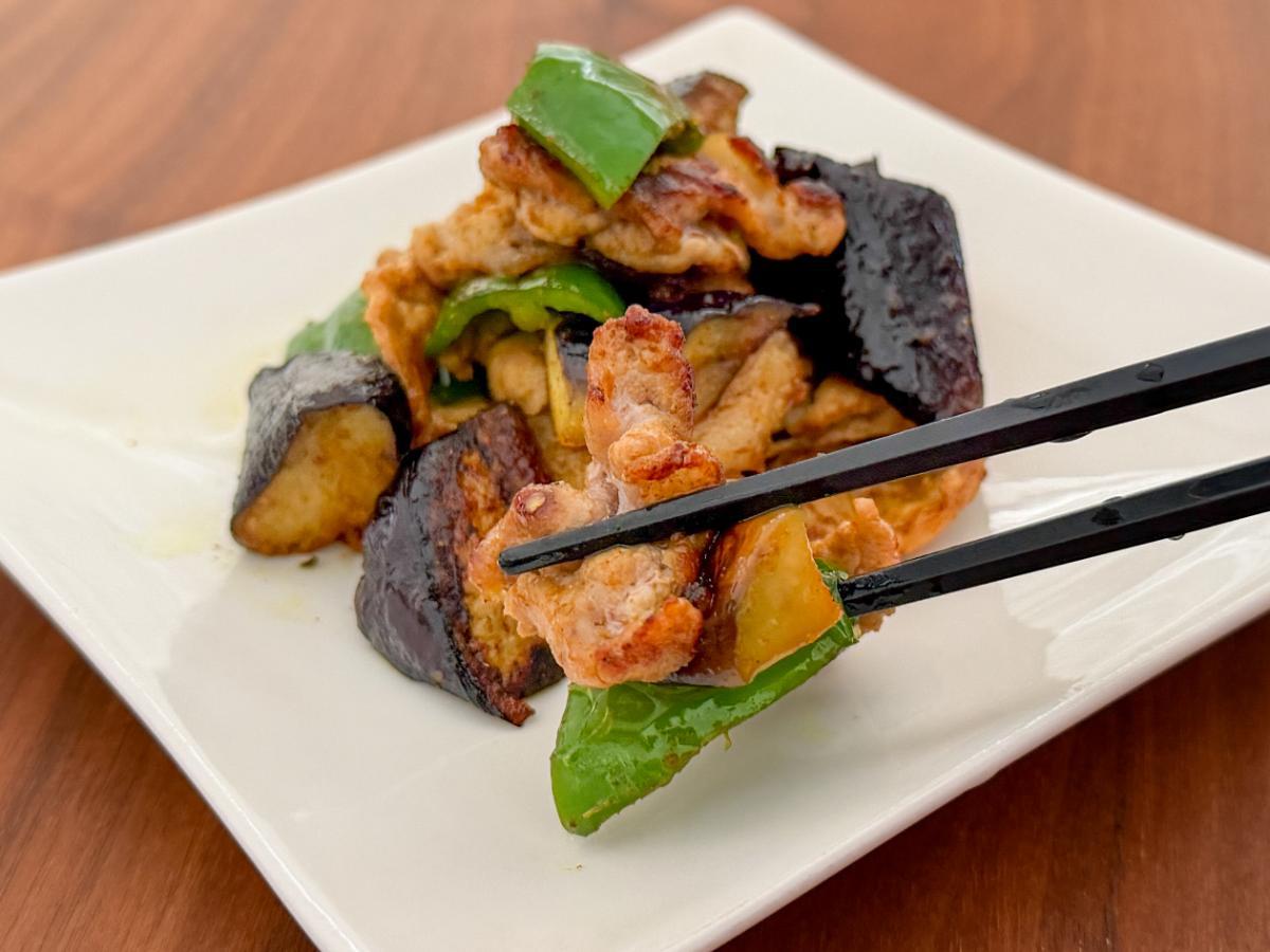 なすと豚こまのカレー粉炒め（箸上げ）