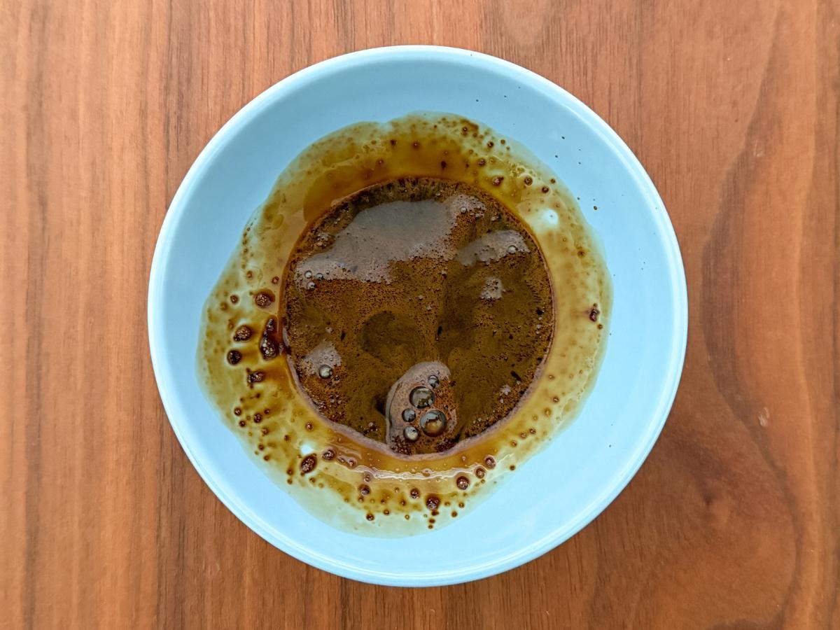 コーヒー液を加える