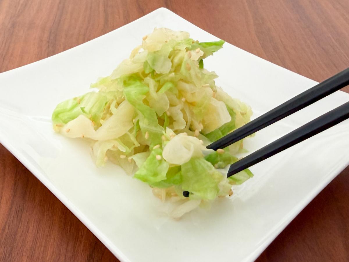 さっと茹でた葉は食べやすく、生のキャベツとはまた違ったおいしさです。