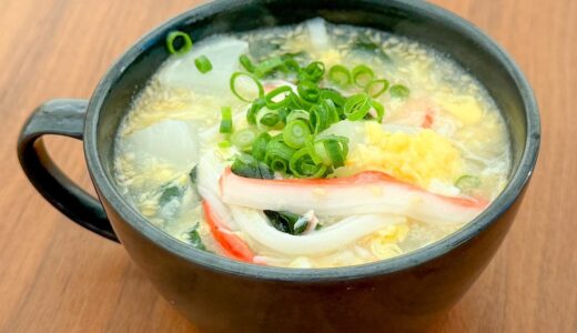 「かぶとカニカマがあれば作って！」彩りよく仕上がる、やさしい味わいの具だくさんな一杯